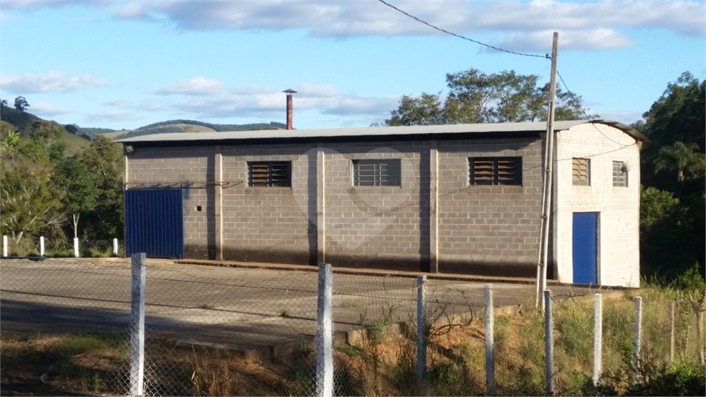 Fazenda com pasto a venda em Morungaba