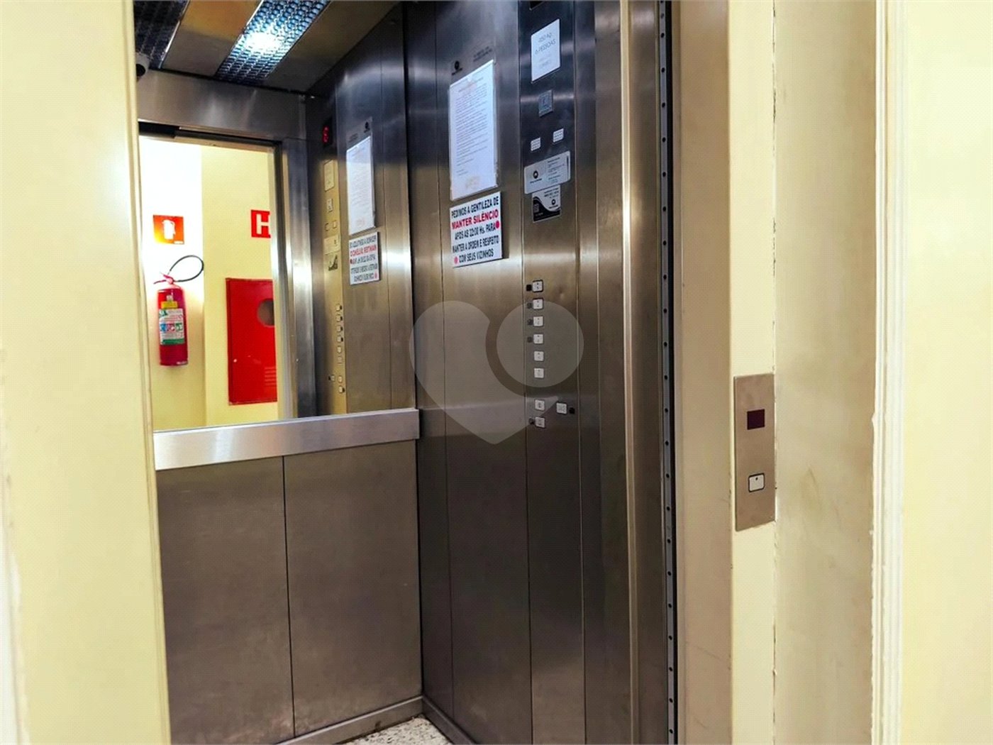 Apartamento à Venda e Locação com 3 Dormitórios - Atibaia Jardim - Atibaia/SP