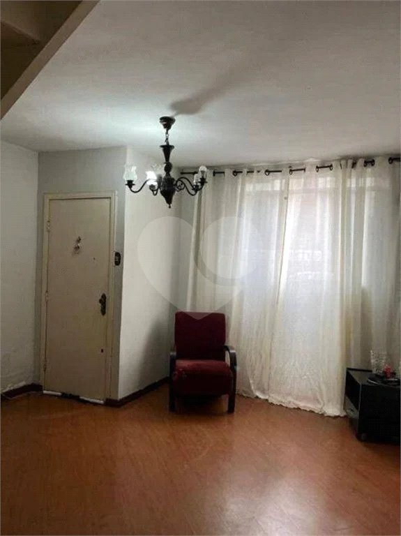 Sobrado à venda com 66m² - Belém
