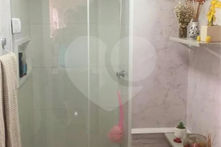 Apartamento 2 Dorms na SÉ (26º andar)