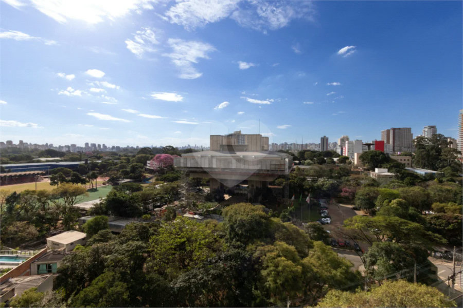 Vila Clementino - 161 m² | 2 dormitórios, com possibilidade de 3 | suíte master | 3 vagas | depósito