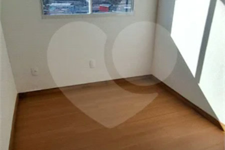 Apartamento de 42m² à venda na Vila Nova Bonsucesso, em Guarulhos, com 2 dormitórios e 1 vaga de garagem.