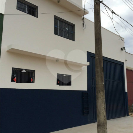 Galpão comercial no Jardim São Paulo.