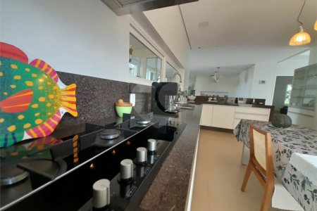 Casa à Venda no Condomínio Damha III – Elegância e Conforto para sua Família