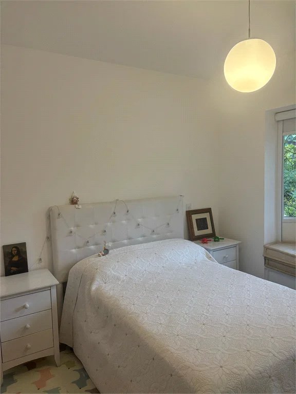 Apartamento com 4 dormitórios
