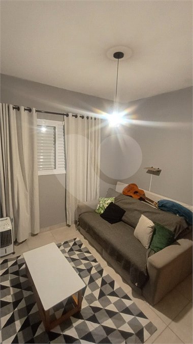 Apartamento a Venda - 2 dormitórios - Jd. Colonial