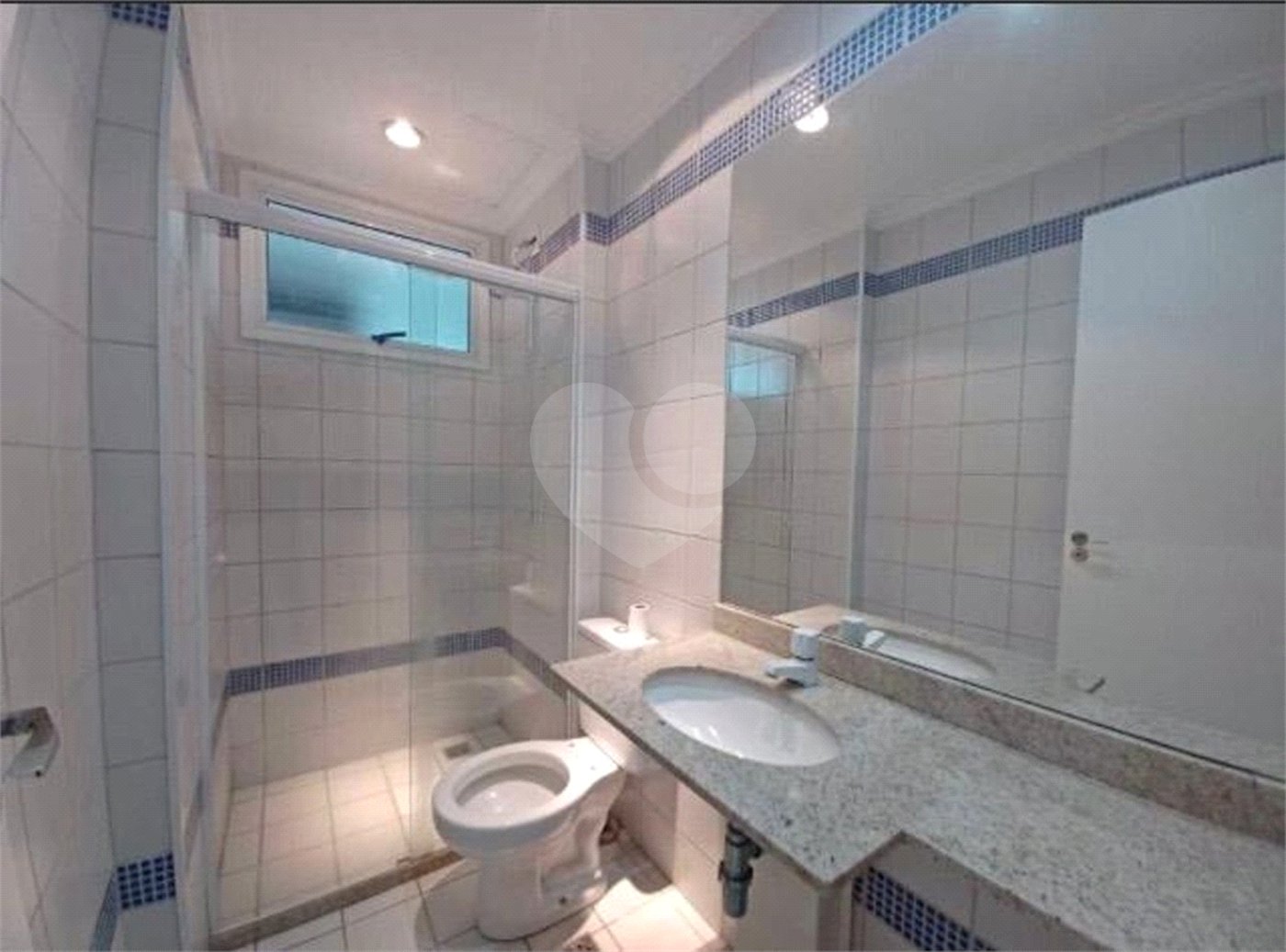 Apartamento no Edifício Torres di Itália.