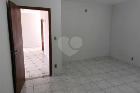 Casa à Venda no Jardim Macarengo,