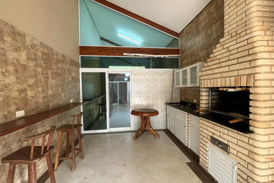 Casa à venda com 4 quartos, sendo 3 suítes,  em Morada da Praia, Bertioga, SP