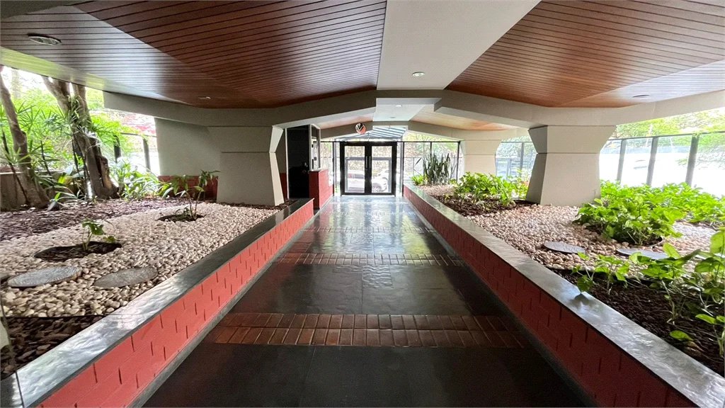 Charmoso Apartamento Duplex – 50m² | 1 Suíte | 1 Vaga