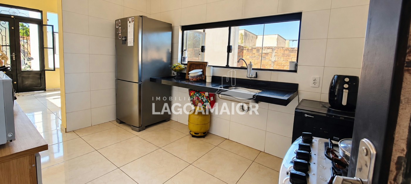 Casa à venda com 3 quartos, sendo 1 suíte, em Jardim Maristela, Três Lagoas - MS