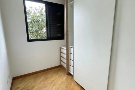 Apartamento à venda com 3 quartos, sendo 1 suíte, 2 vagas no Jardim Ester