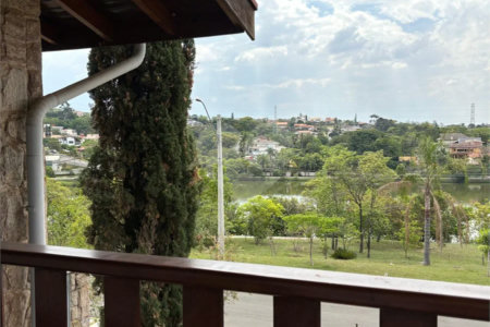 Casa a Venda no Condomínio Vista Alegre - Sede em Vinhedo/SP