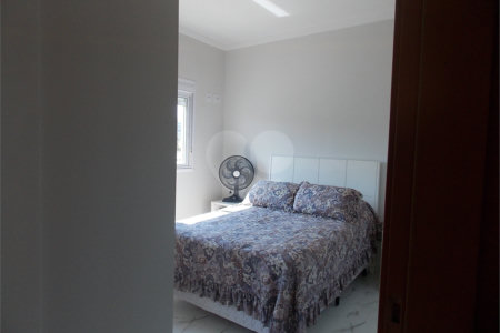 Confortável apartamento no Jardim Floresta em Aibaia sp
