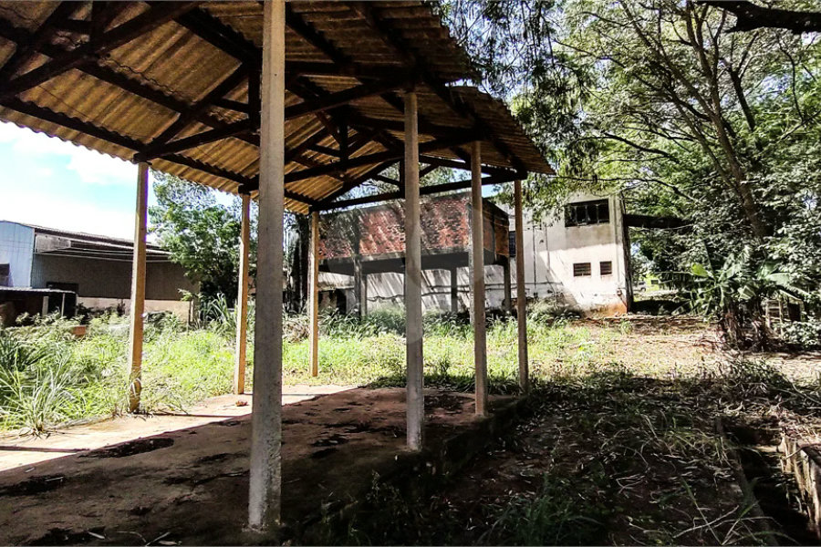 Barracão 700m² na entrada de São João da Boa Vista