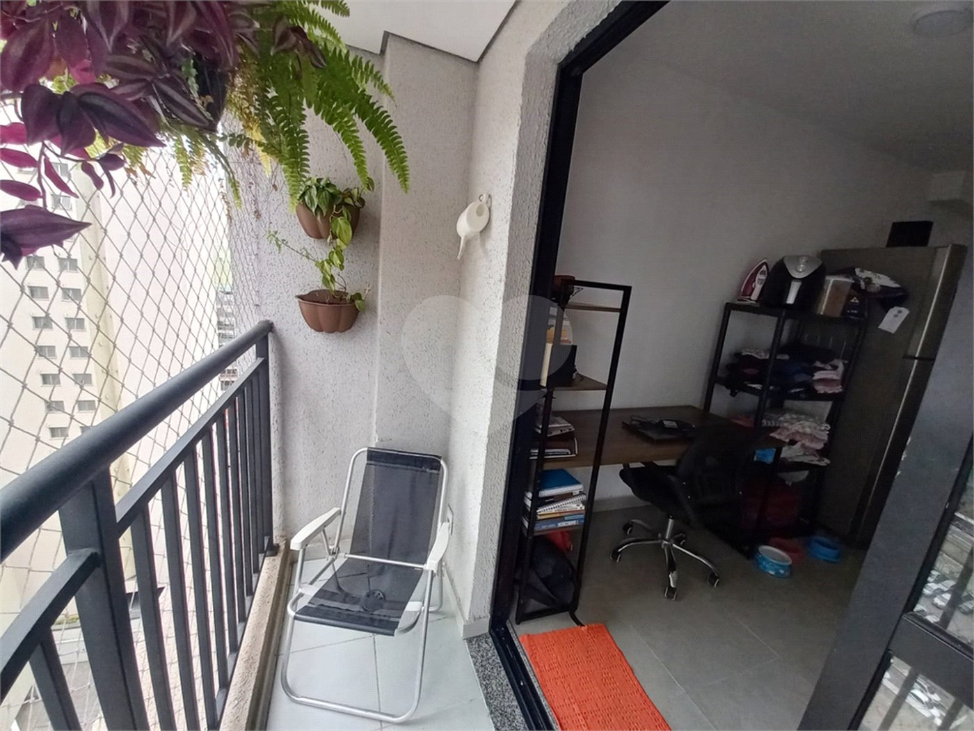 VENDO STUDIO FINAMENTE MOBILIADO