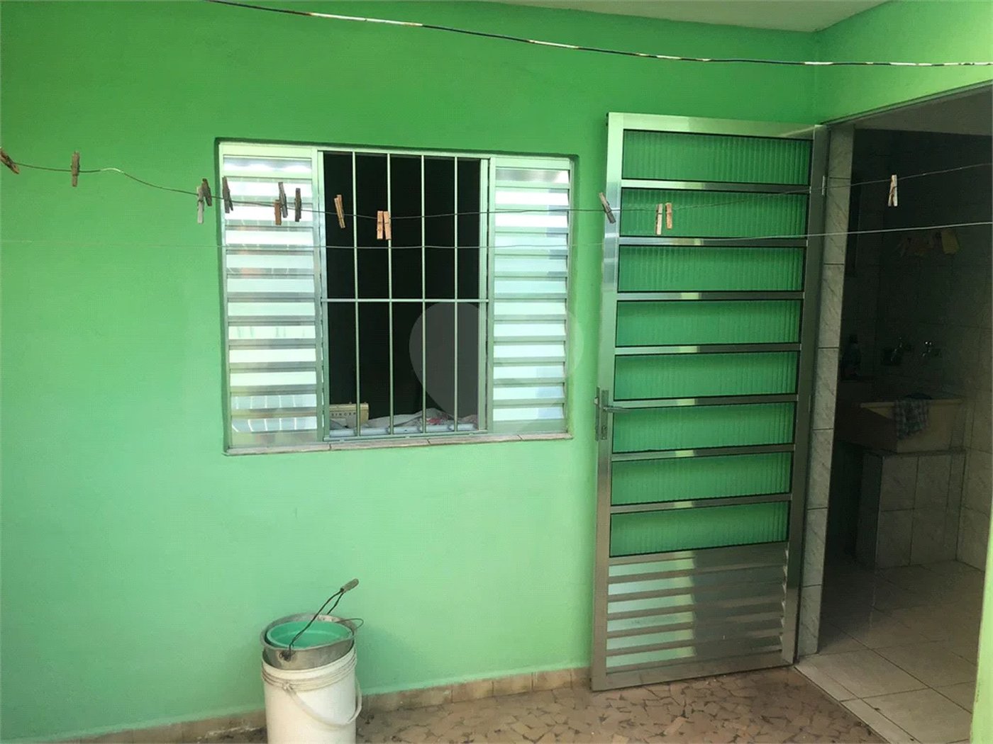 Ótima casa térrea a venda, 2 quartos e 2 vagas de garagem Jd Maristela