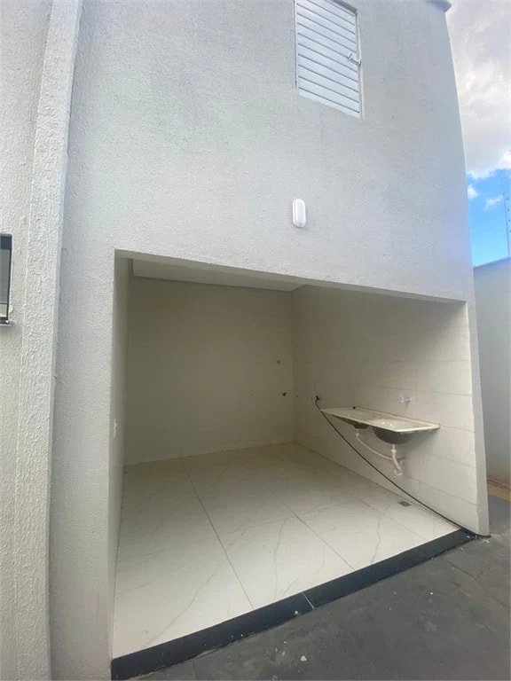 Casa à venda com 3 quartos, sendo 1 suíte,  em Jardim Iracema, Balsas, MA