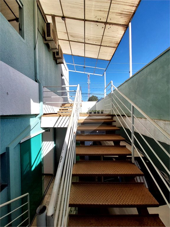 Casa residencial com ponto comercial a venda no Centro