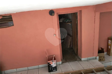 Casa com 183m², 3 dormitórios, 2 vagas, à venda em Santo André