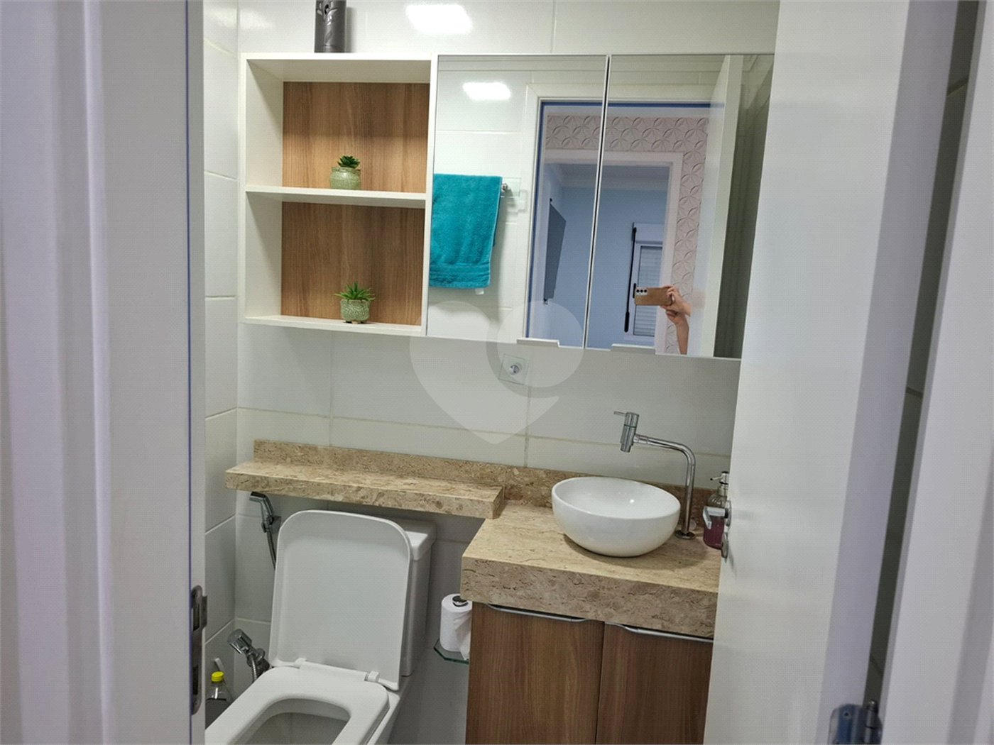 Apartamento com dois dormitórios a venda no Residencial Sineu