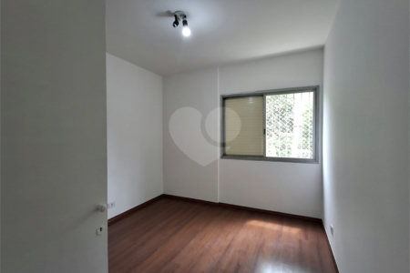 Apartamento a venda na Vila Clementino com dois dormitórios