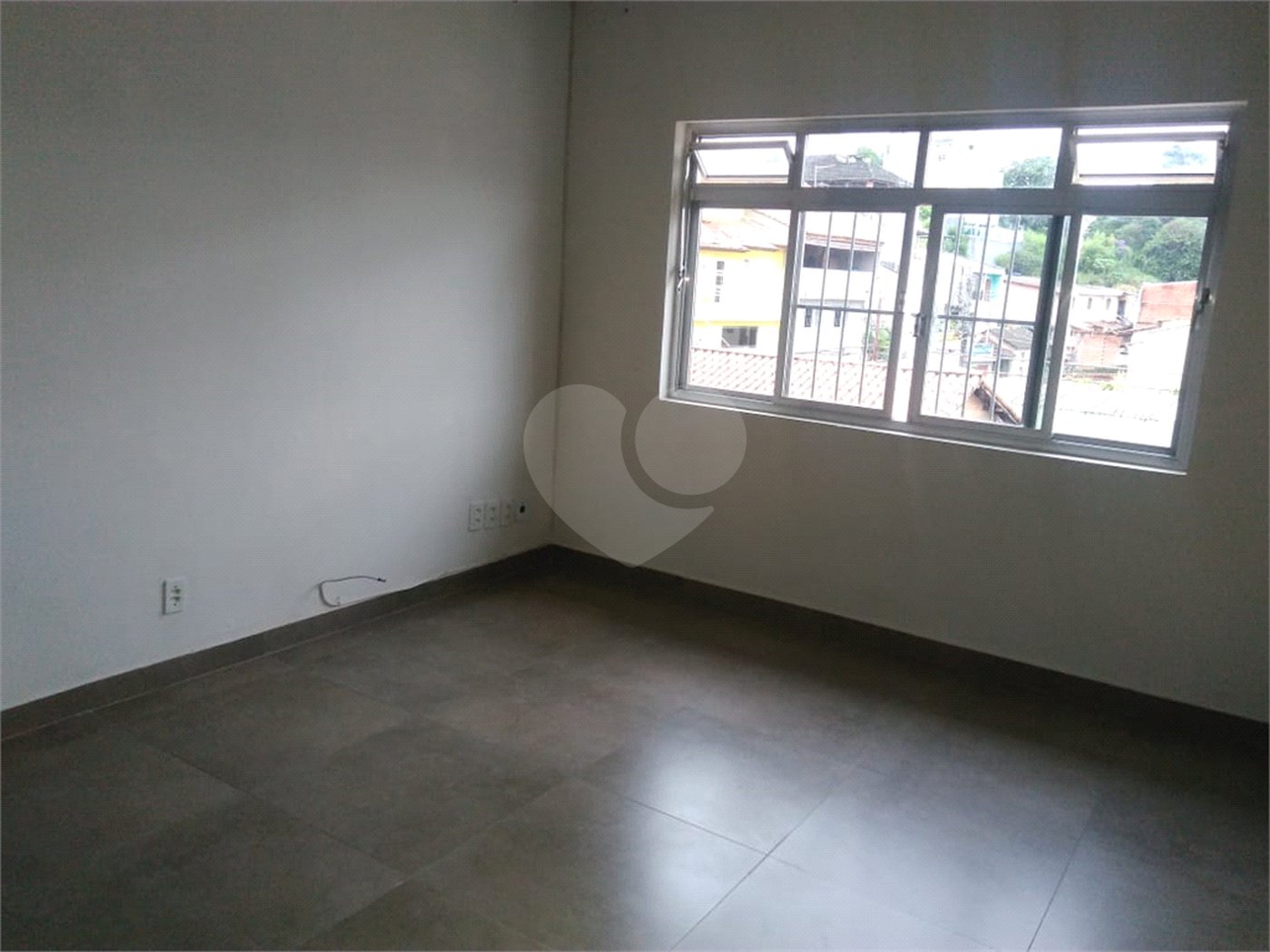 Sobrado venda ou locação HORTO com 254m2, 4 quartos, 2 sala, 2 cozinha, quintal e 3 vagas de garagem