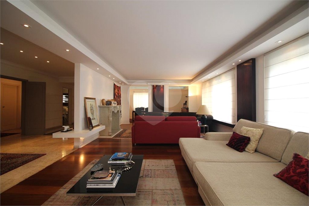Casa à venda com 6 quartos, sendo 1 suíte, em Brooklin, São Paulo, SP