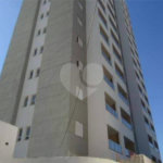 Apartamento no Condomínio Via Campus.