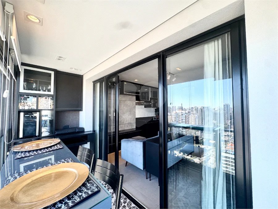 Último Andar | Estação Gabriele | 38 m² | Mobiliado | Campo Belo