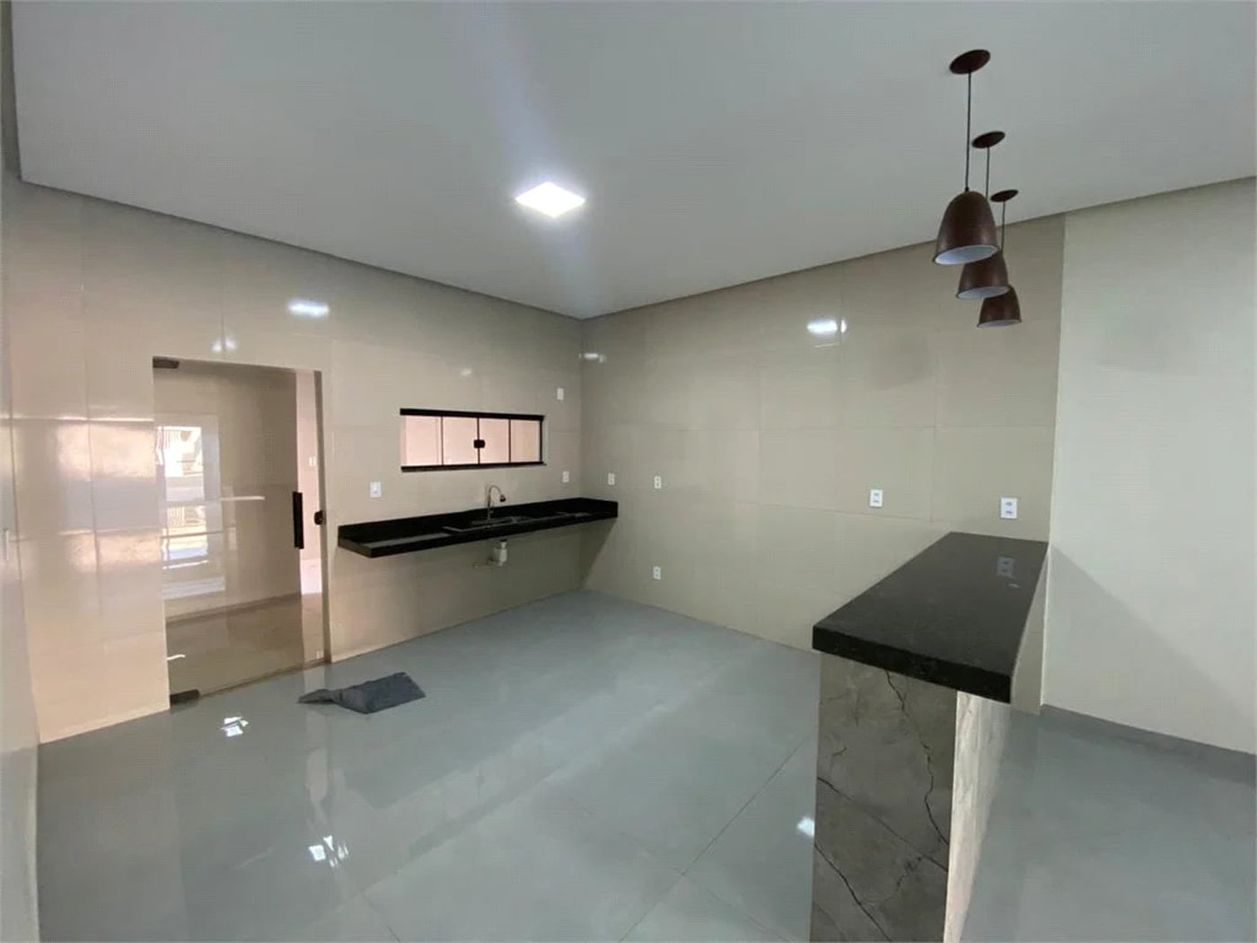 Casa à venda com 3 quartos, sendo 1 suíte,  em Catumbi, Balsas, MA